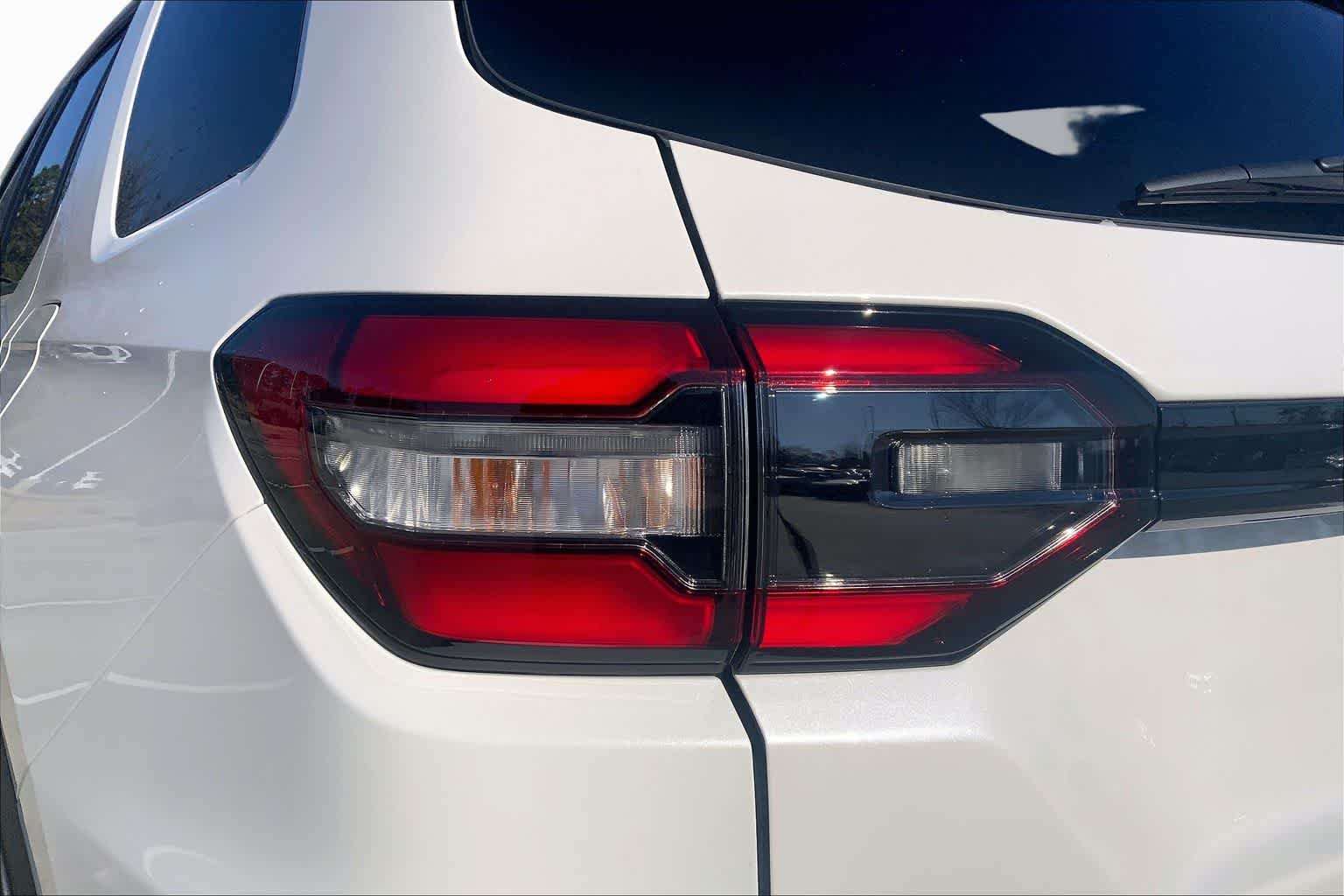 New 2026 Platinum White Pearl Honda 2WD EX-L image 14