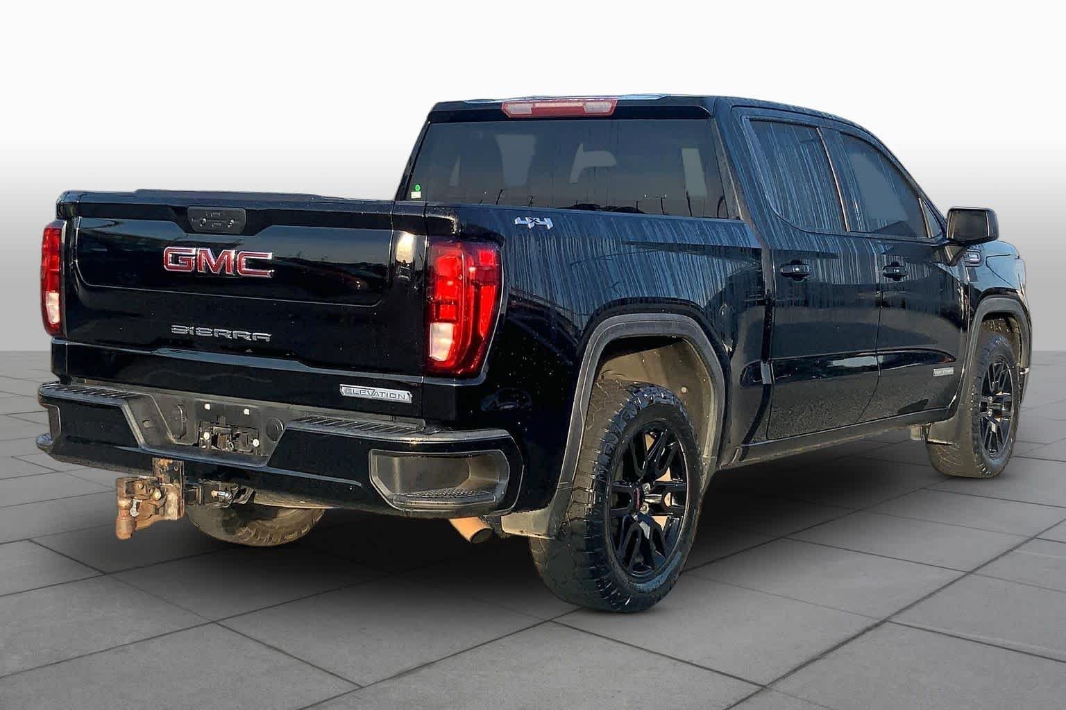 Used 2021 Onyx Black GMC Elevation image 12