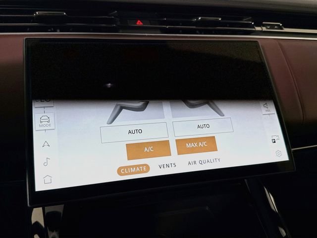 New 2026 Carpathian Grey Land Rover Dynamic SE image 18