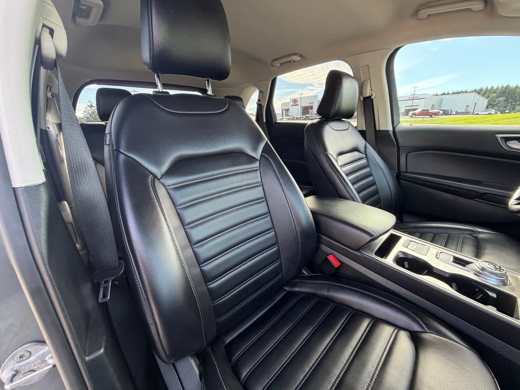 Used 2024 Gray Ford SEL image 38