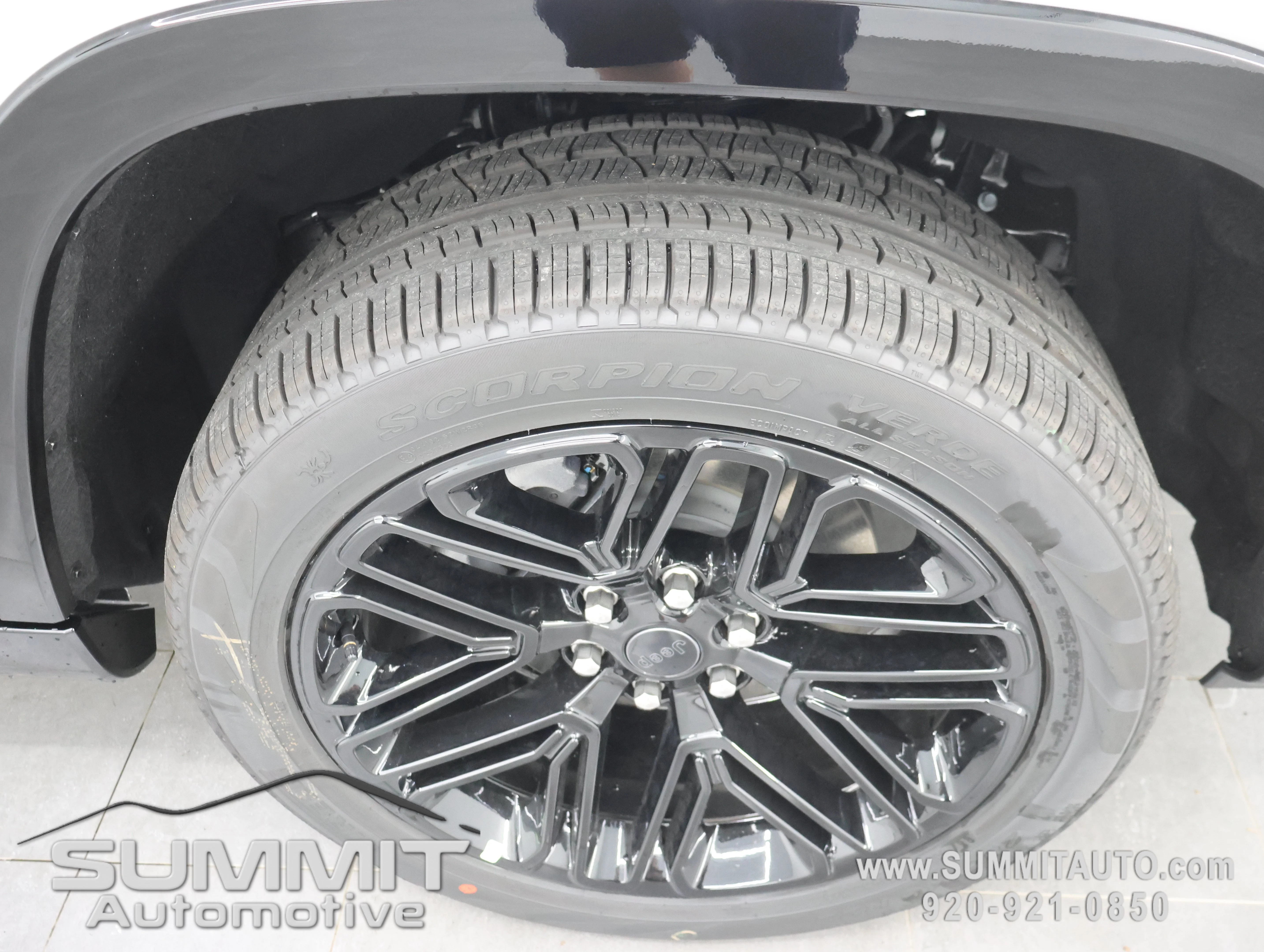 New 2026 Bright White Clearcoat Jeep Limited Reserve image 3