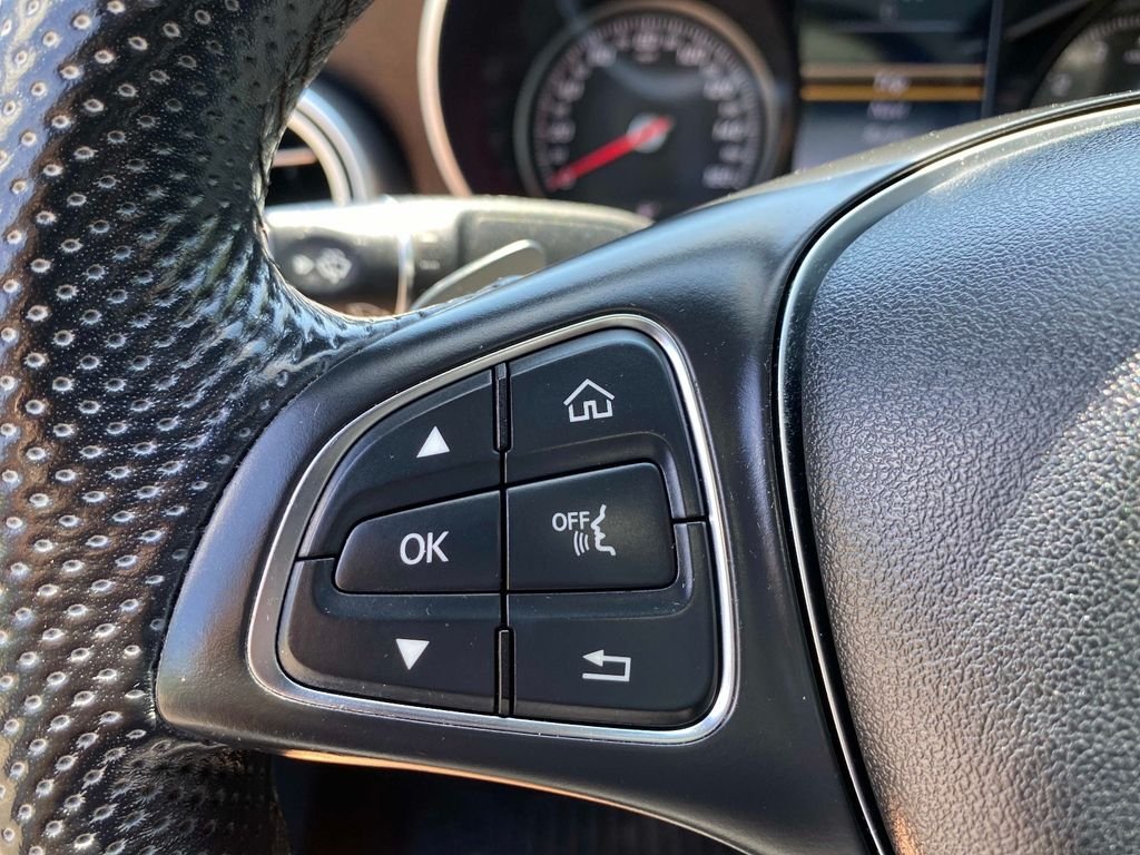 Used 2017 Gray Mercedes-Benz C 300 image 19
