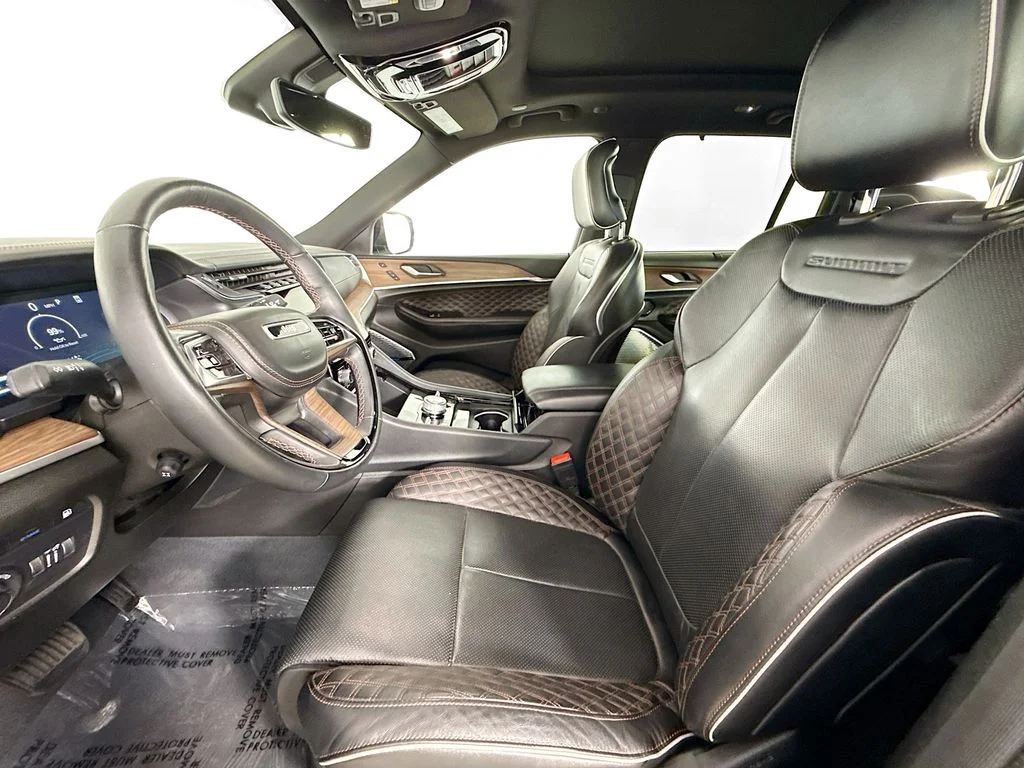 Used 2023 Silver Jeep Summit 4xe image 20