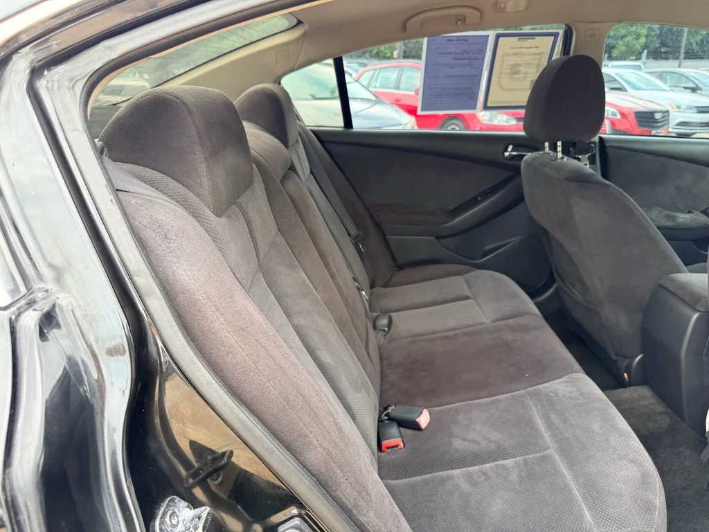 Used 2007 Super Black Nissan 2.5 S image 28