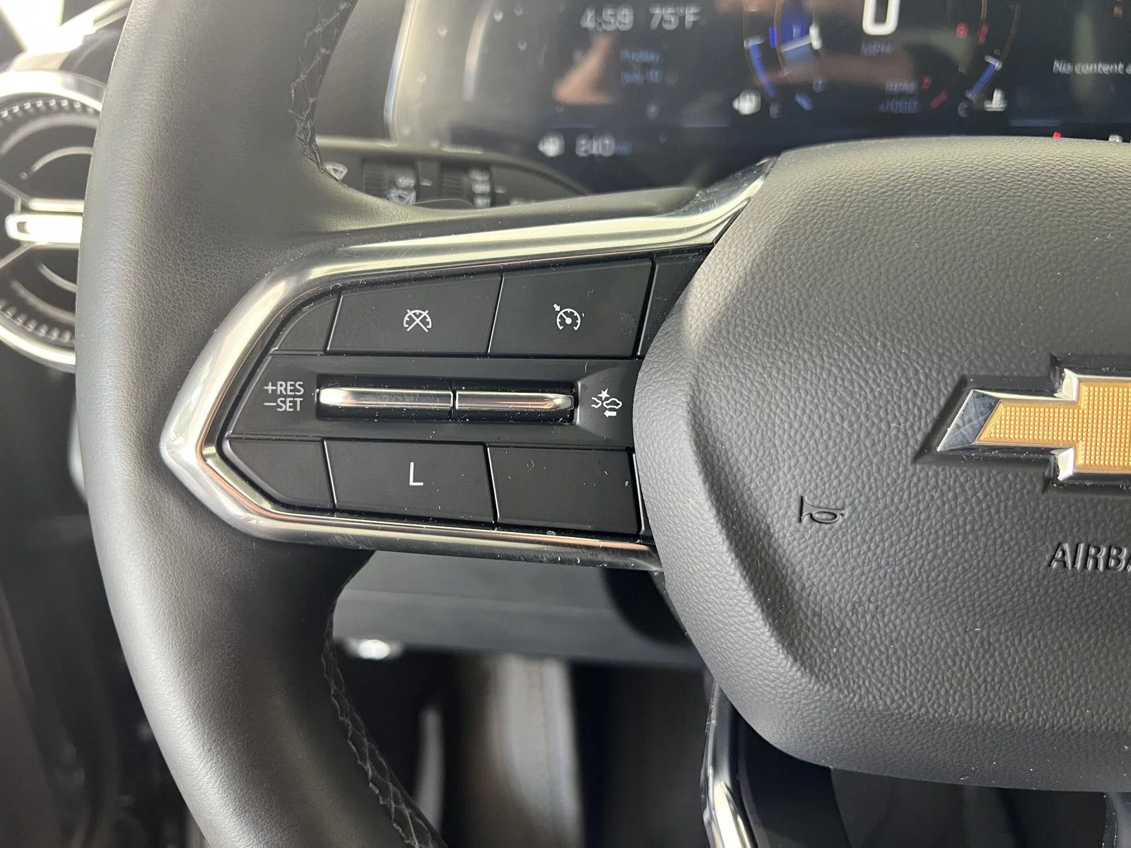 Used 2025 Mosaic Black Metallic Chevrolet LT image 8