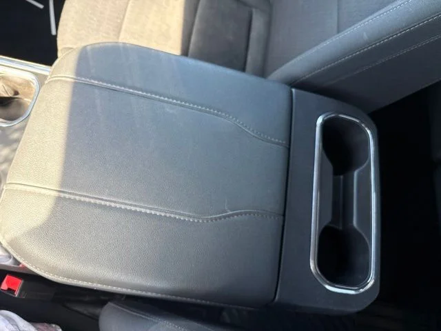 Used 2024 White GMC Elevation image 29