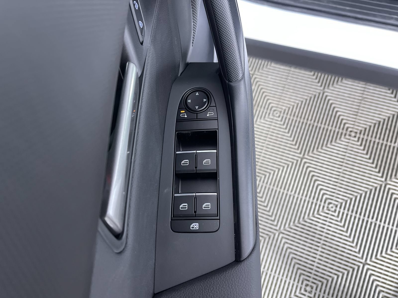 New 2026 Wind Chill Pearl Mazda Preferred image 14
