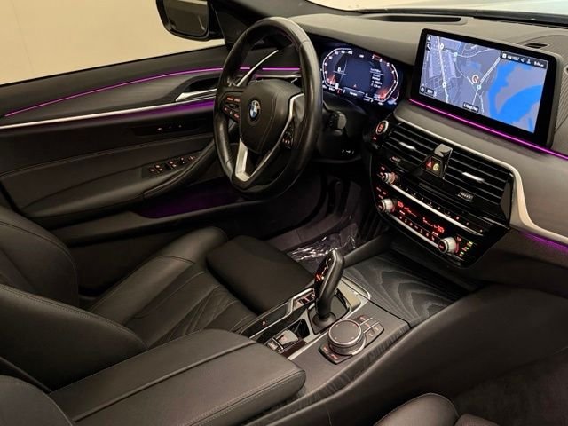 Used 2021 Dark Graphite Metallic BMW 530i image 26