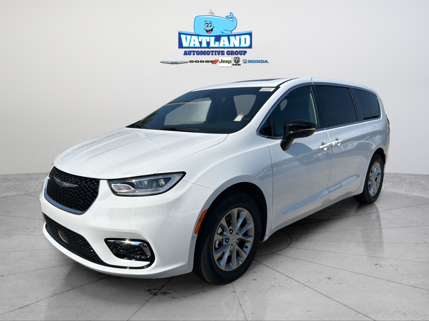 2026 Chrysler Pacifica Limited's photo