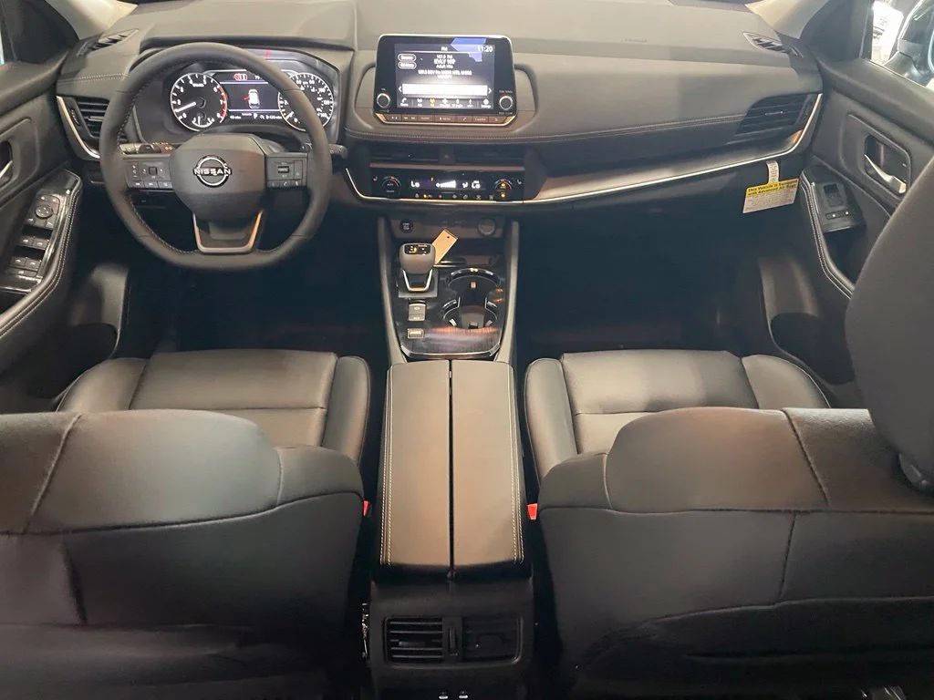 Used 2026 Gray Nissan Dark Armor image 12