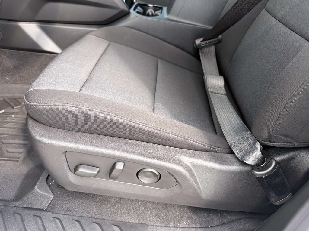 2026 Chevrolet Colorado Work Truck - Photo 18