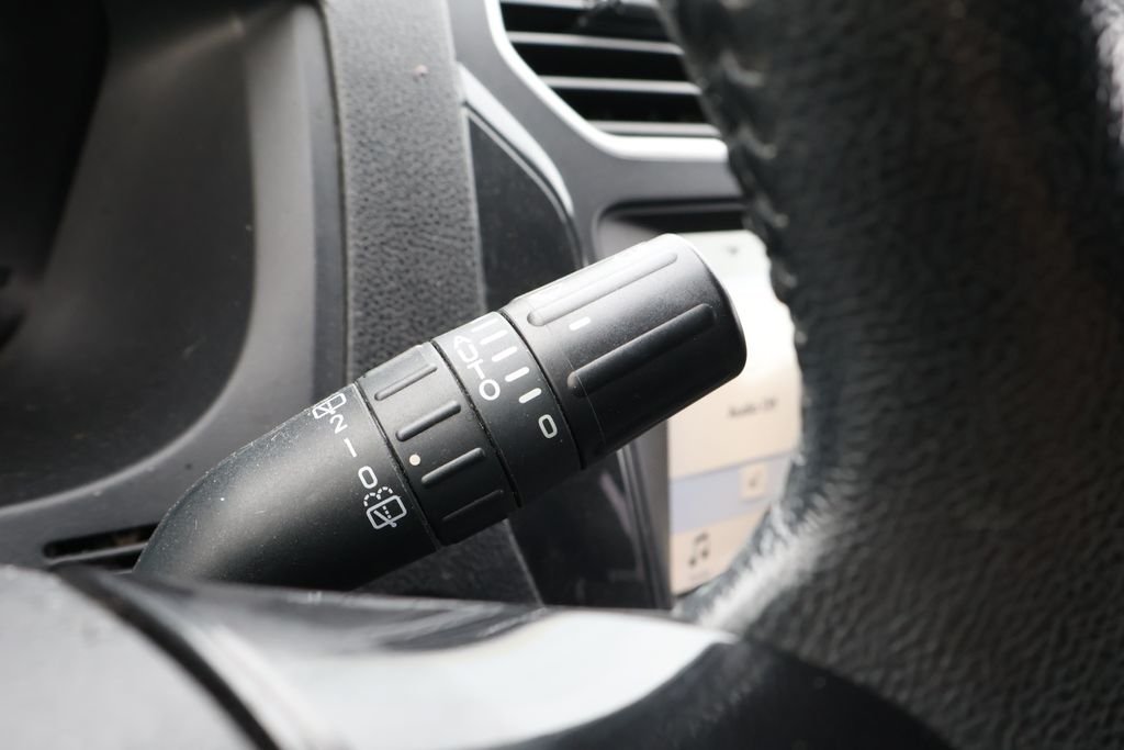 Used 2018 Shadow Black Ford XLT image 21