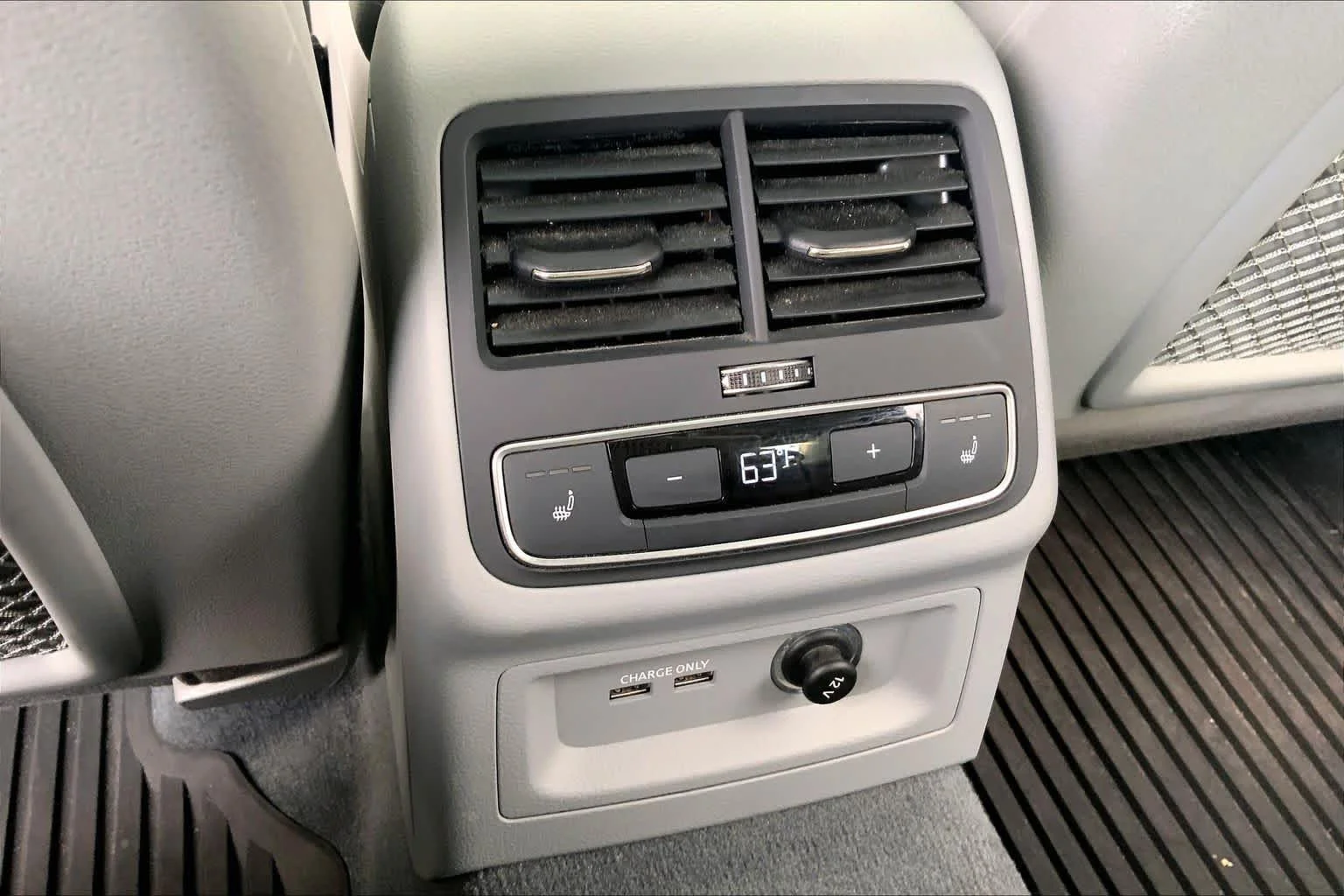 Used 2019 Manhattan Gray Metallic Audi Premium Plus image 34