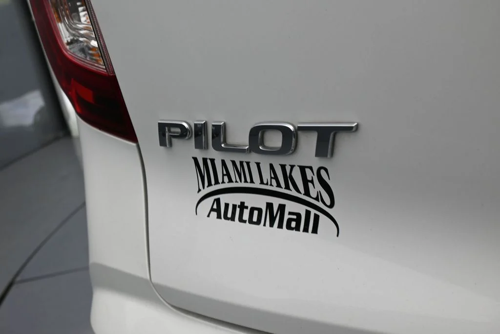Used 2022 Platinum White Pearl Honda Sport image 36