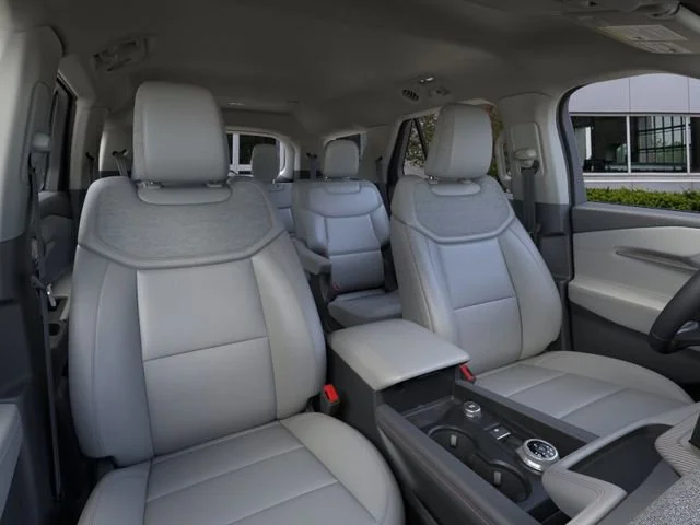 2026 Ford Explorer Active - Photo 10