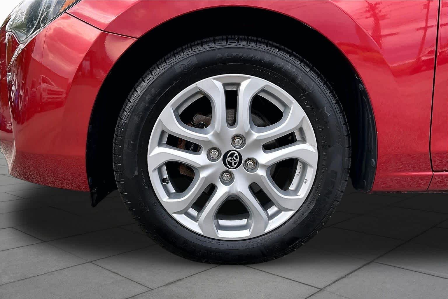 Used 2017 Pulse Toyota  image 11