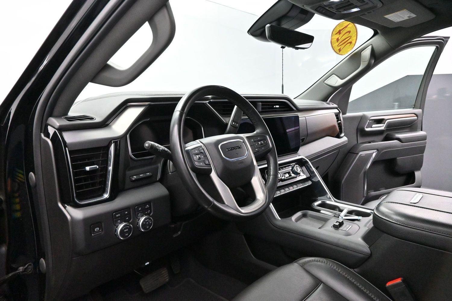 Used 2024 Onyx Black GMC Denali image 16