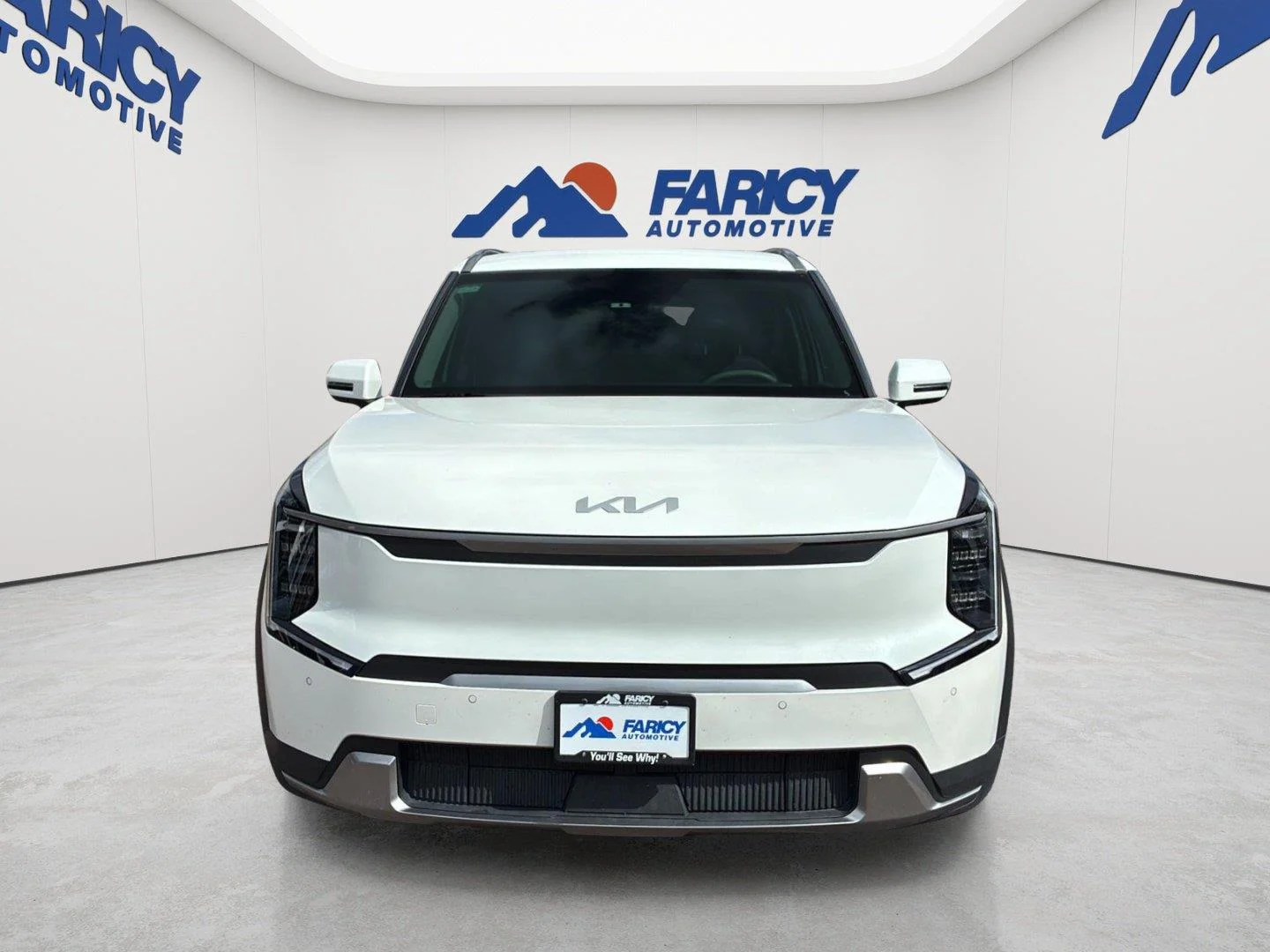 Used 2024 Snow White Pearl Kia Wind image 13