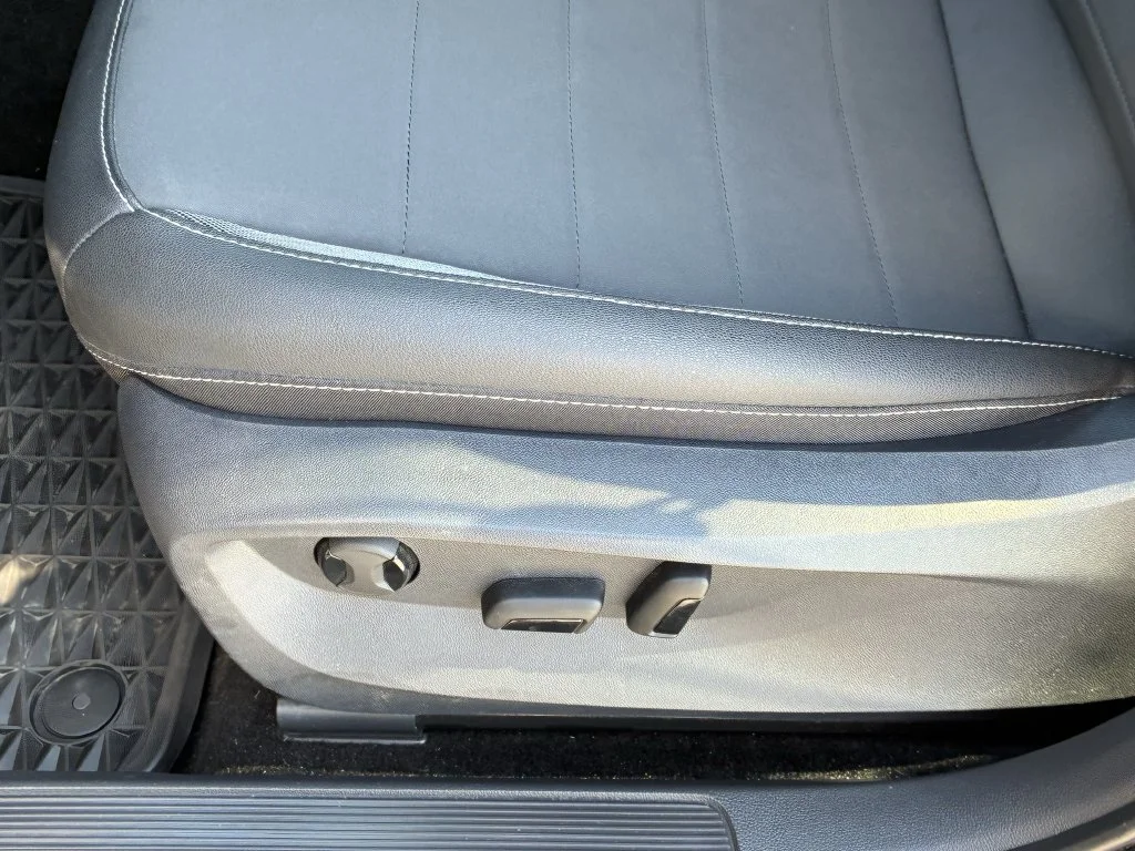 Used 2024  Volkswagen 1.5T SE image 18