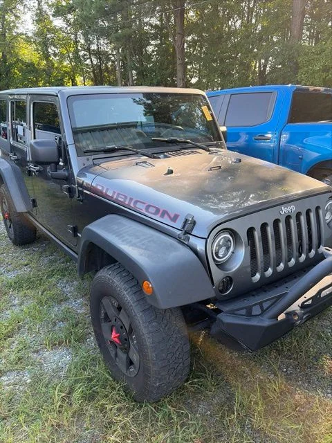 Used 2014 Gray Jeep Unlimited Rubicon image 3