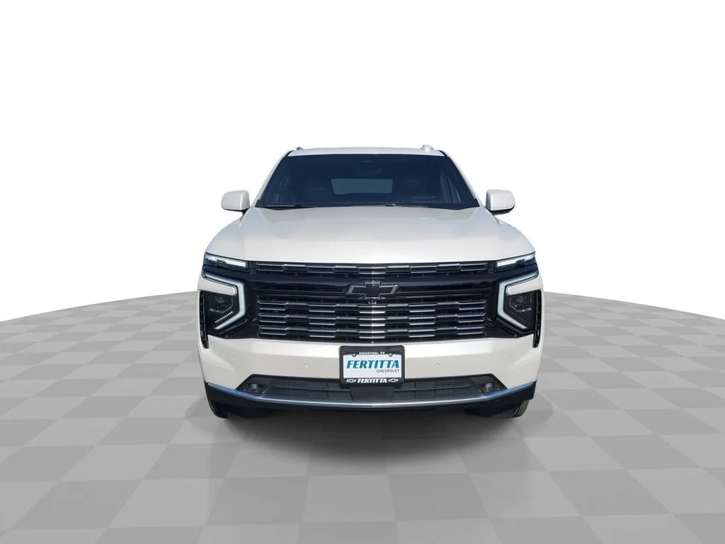 Certified Used 2025 Iridescent Pearl Tricoat Chevrolet High Country image 3