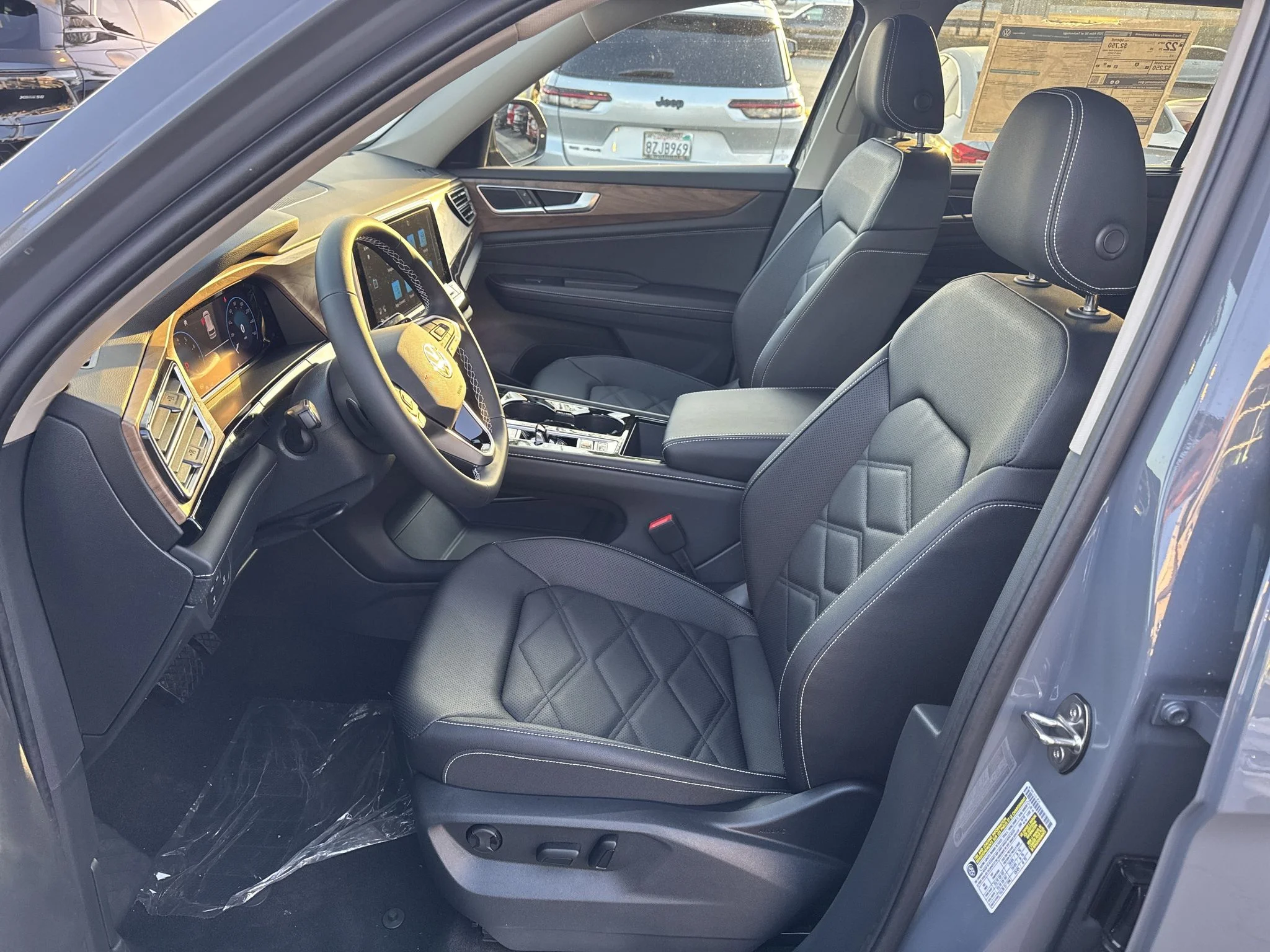 New 2026 Pure Gray Volkswagen 2.0T SE w/Technology image 14