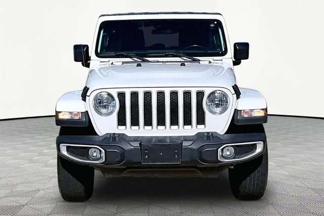 Used 2020 White Jeep Unlimited Sahara image 3