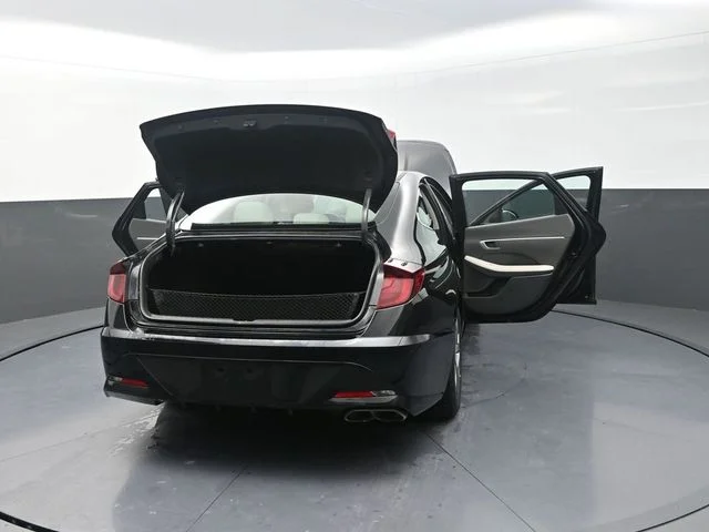 Used 2021 Black Hyundai SEL image 35