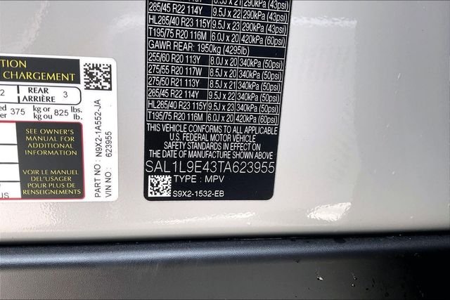 Certified Used 2026 Gray Land Rover Dynamic SE image 8