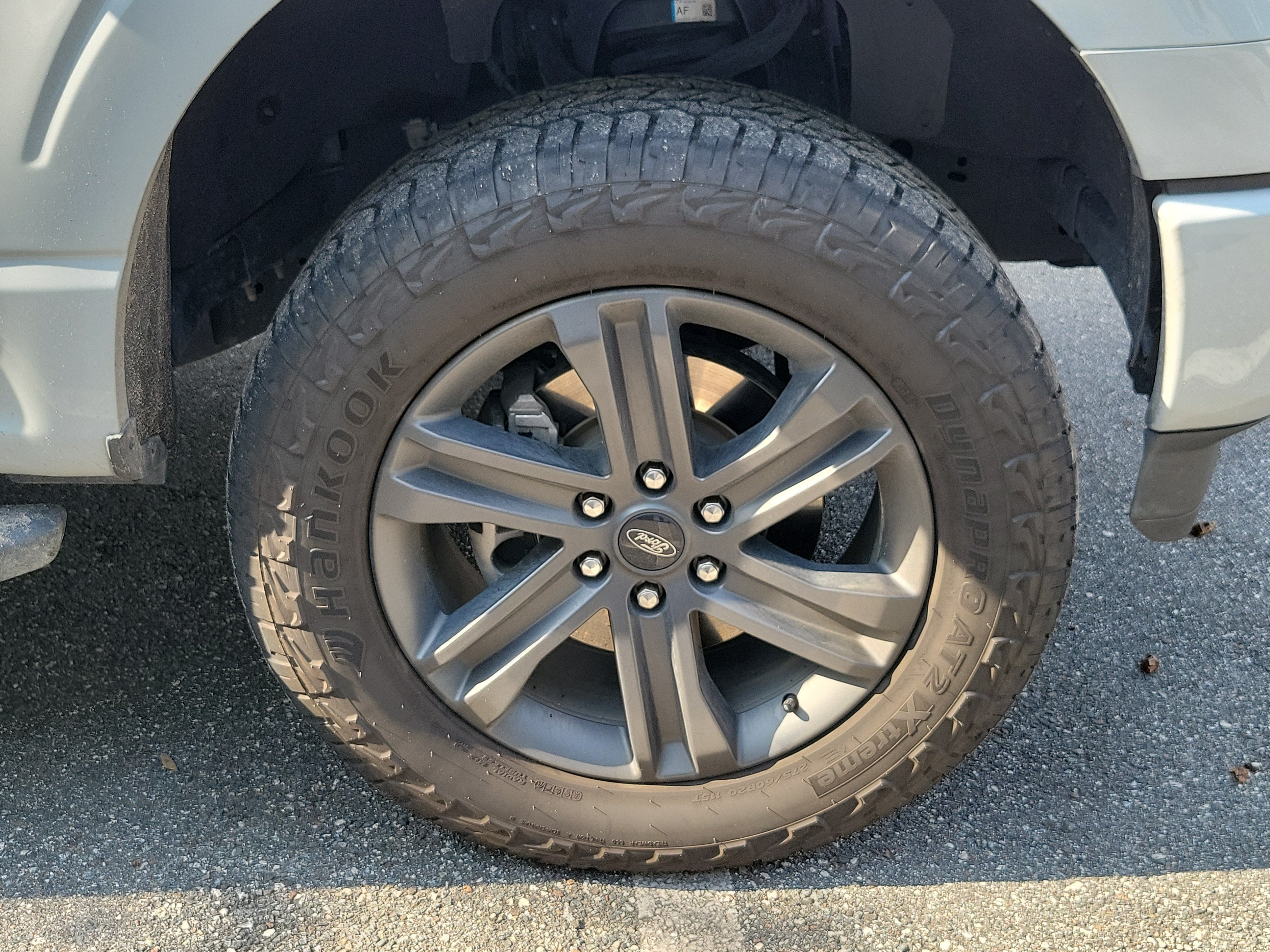 Used 2023 Avalanche Ford XLT image 7