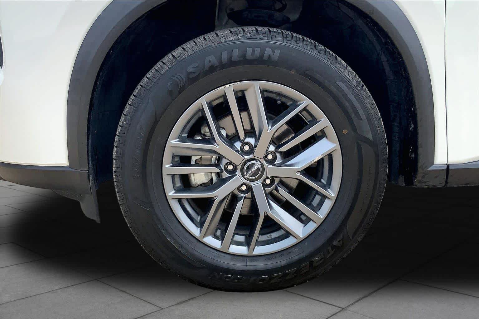 Used 2024 Glacier White Nissan S image 10