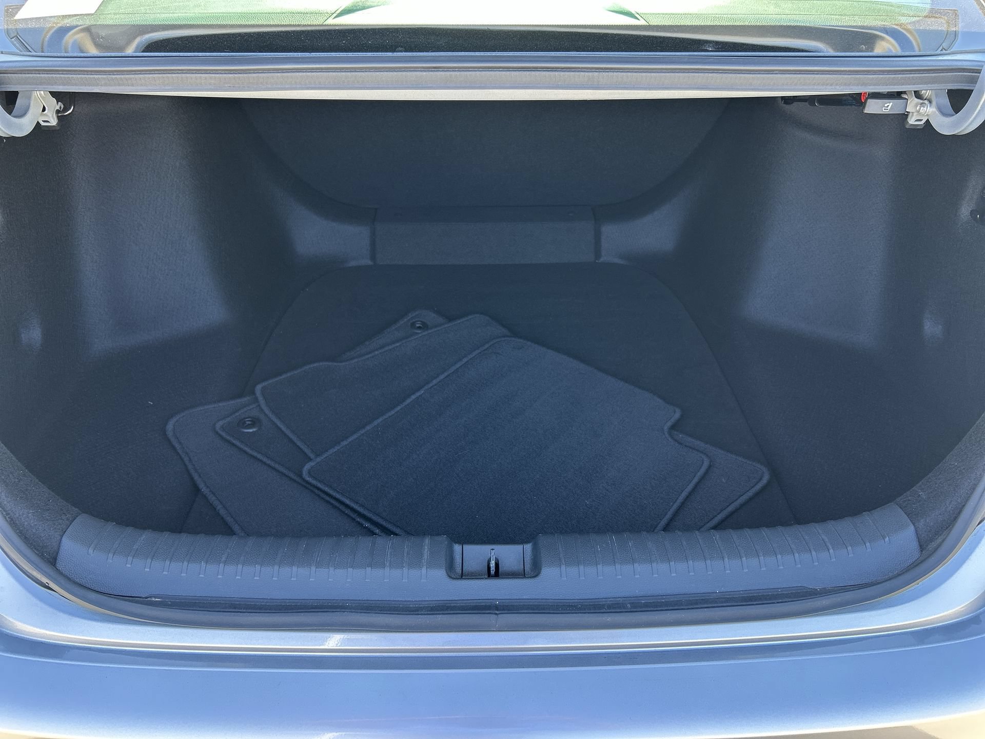 2025 Honda Accord LX - Photo 45
