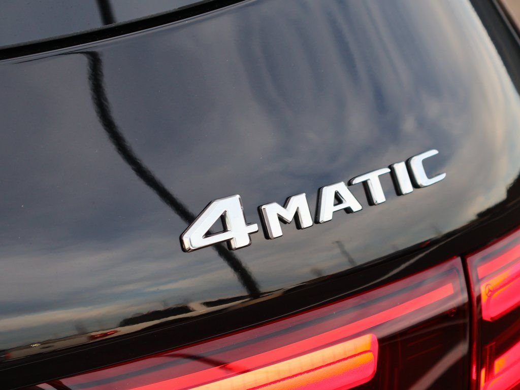 New 2026 Night Black Mercedes-Benz GLB 250 image 9