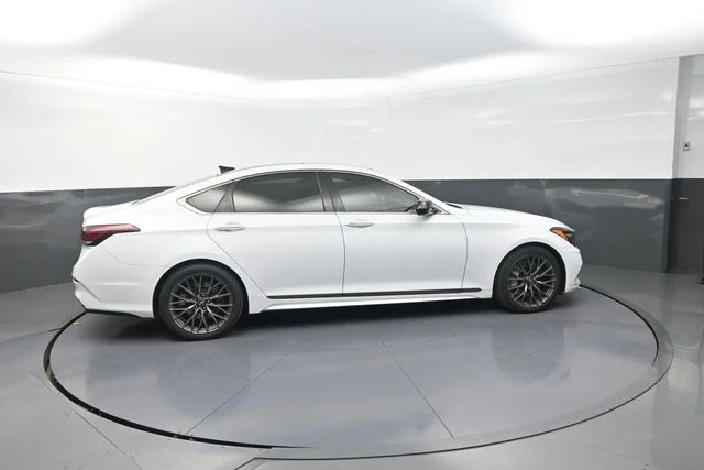 Used 2018 White Genesis 3.3T Sport image 15