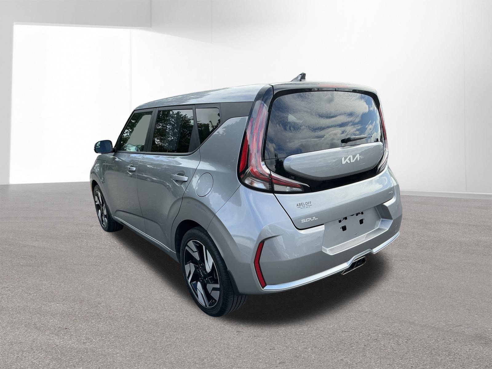 Certified Used 2025 Steel Gray Kia GT-Line image 5