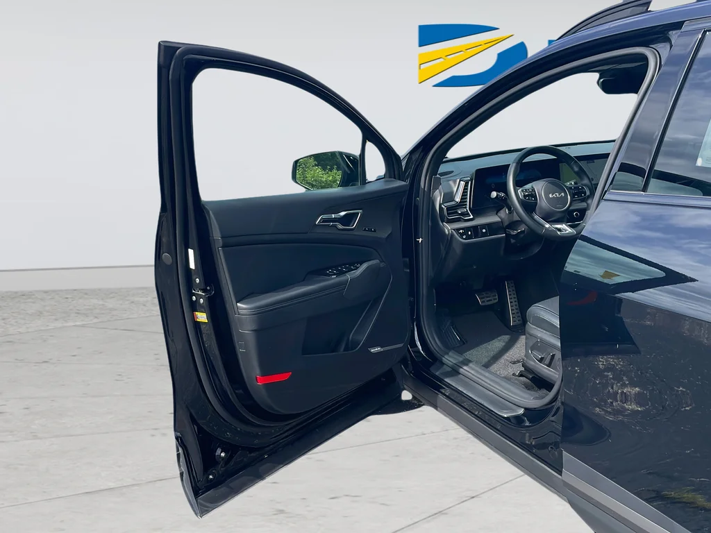 Used 2023 Black Kia X-Pro Prestige image 34