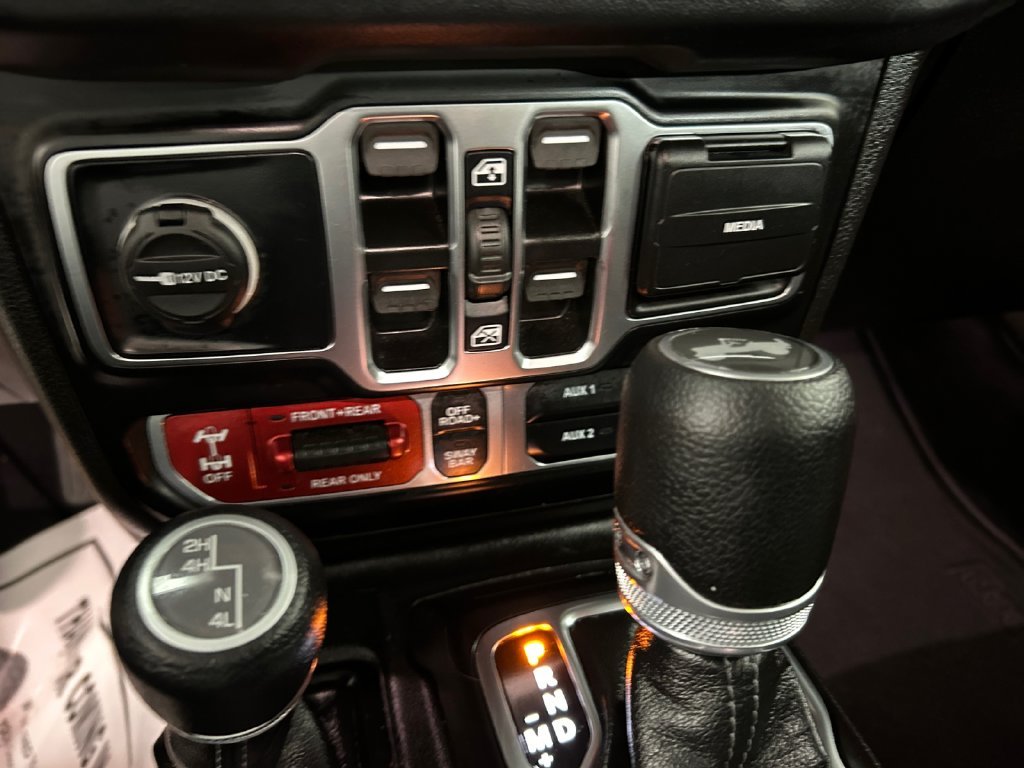 Used 2025 Red Jeep Rubicon image 30