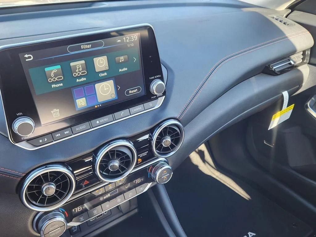 2025 Nissan Sentra SR - Photo 19