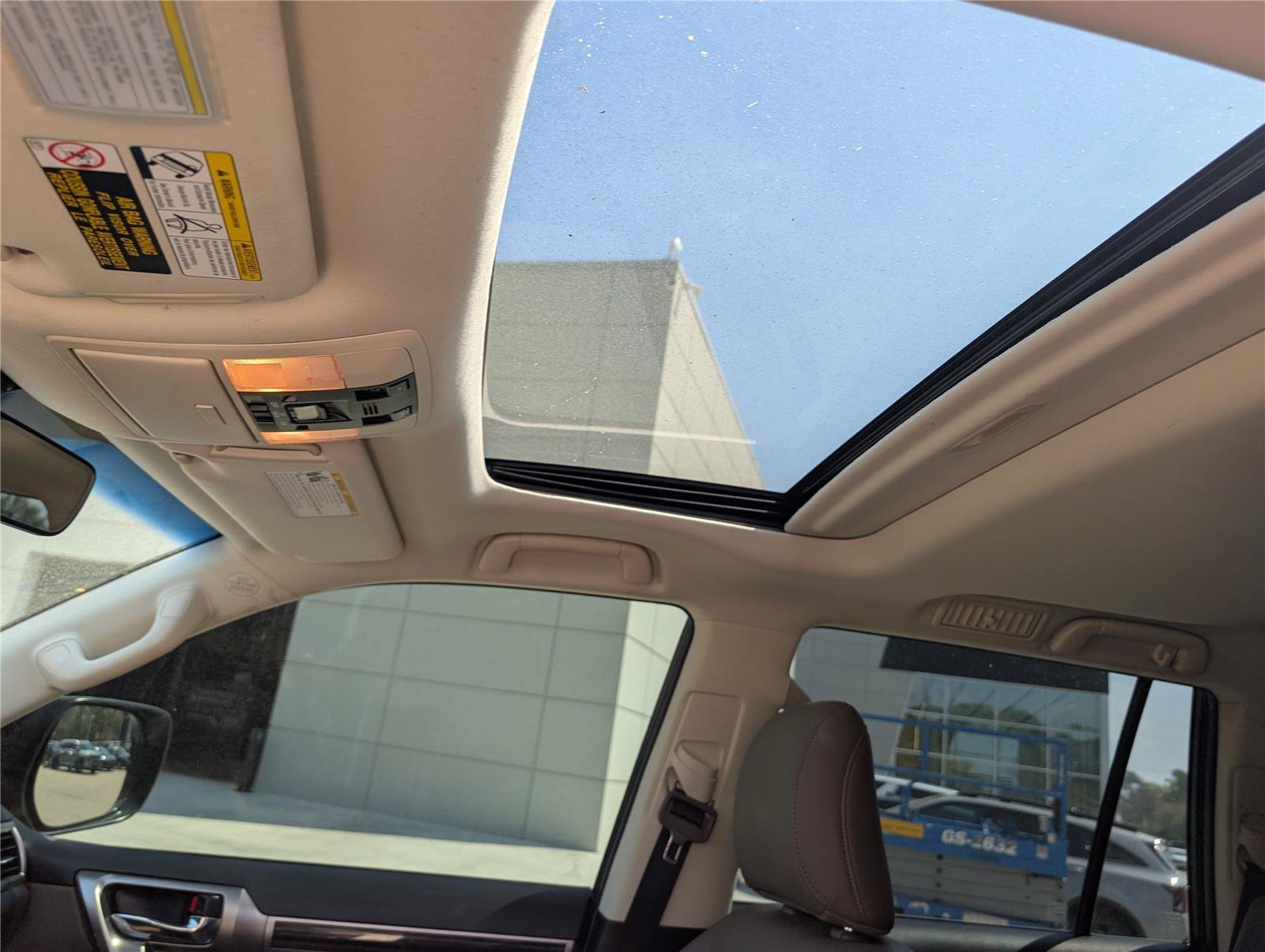 2022 Lexus GX LUXURY - Photo 17