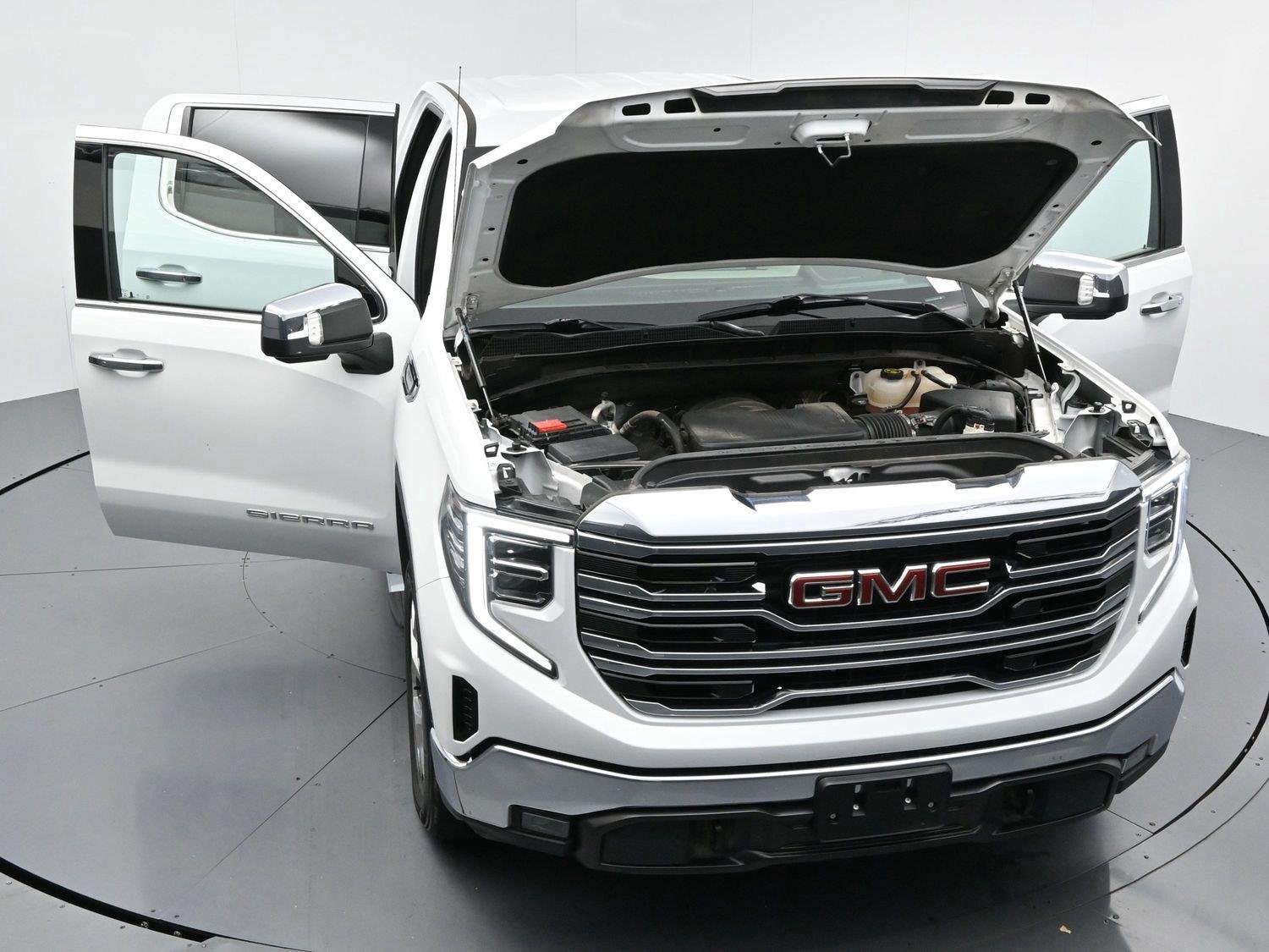 Used 2022 Summit White GMC SLT image 43