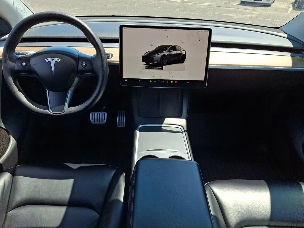 Used 2022  Tesla Performance image 47