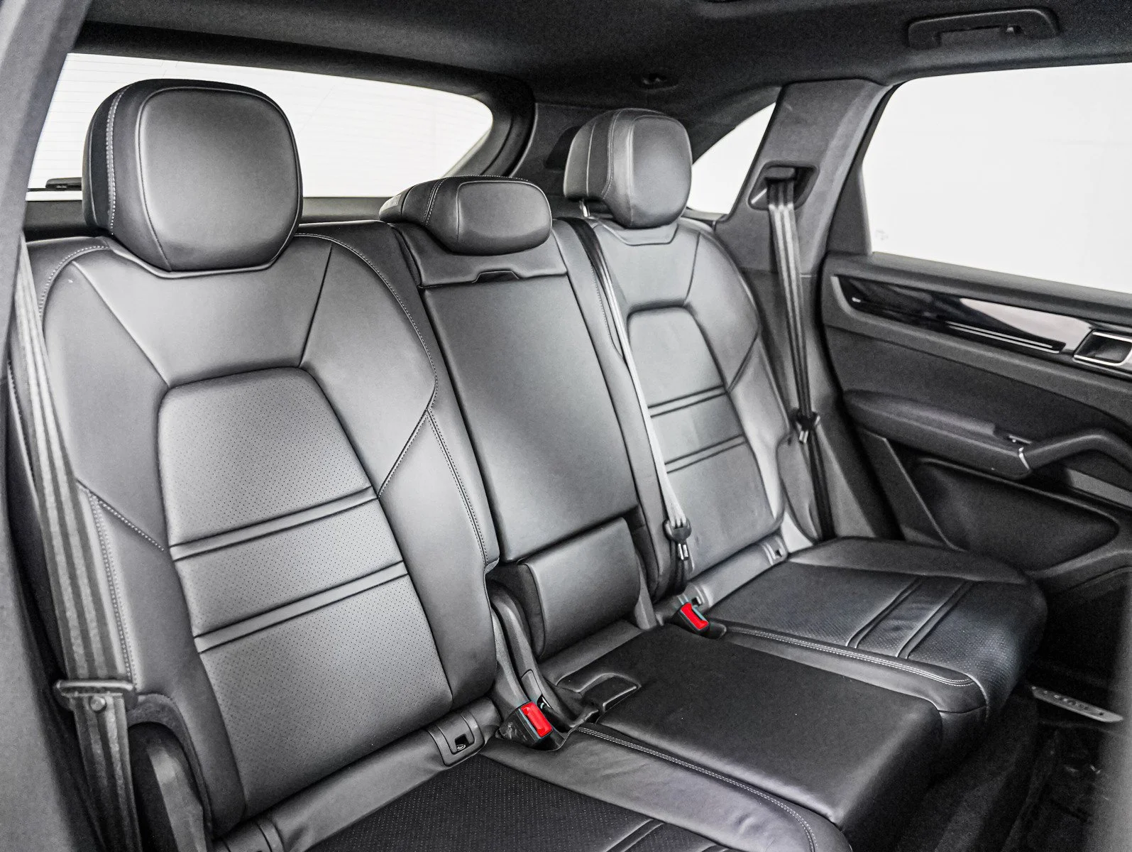 Certified Used 2023 QUARTZITE GREY Porsche  image 6