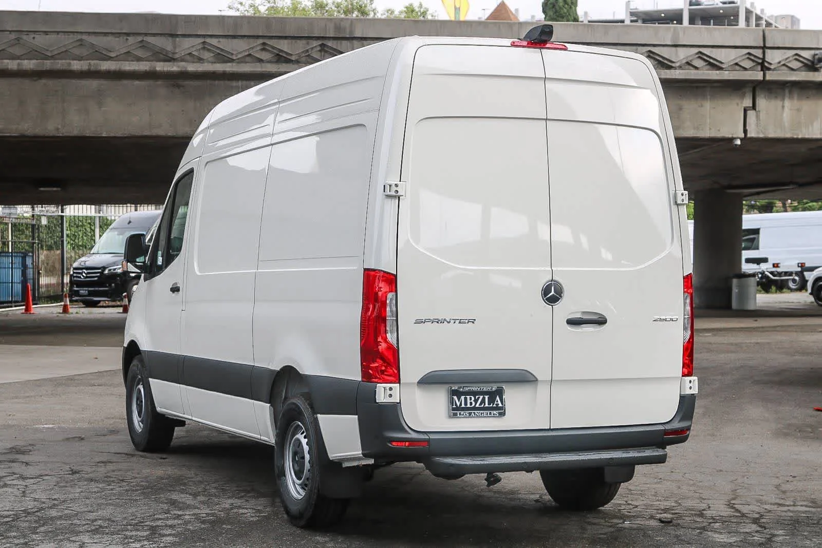 New 2025 Gray White Mercedes-Benz Cargo 144WB High Roof RWD 2.0L I4 Diesel Turbo SO image 34