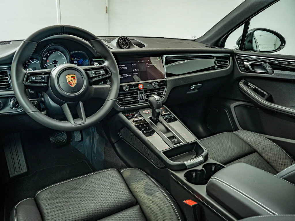New 2026 Volcano Gray Metallic Porsche S image 4