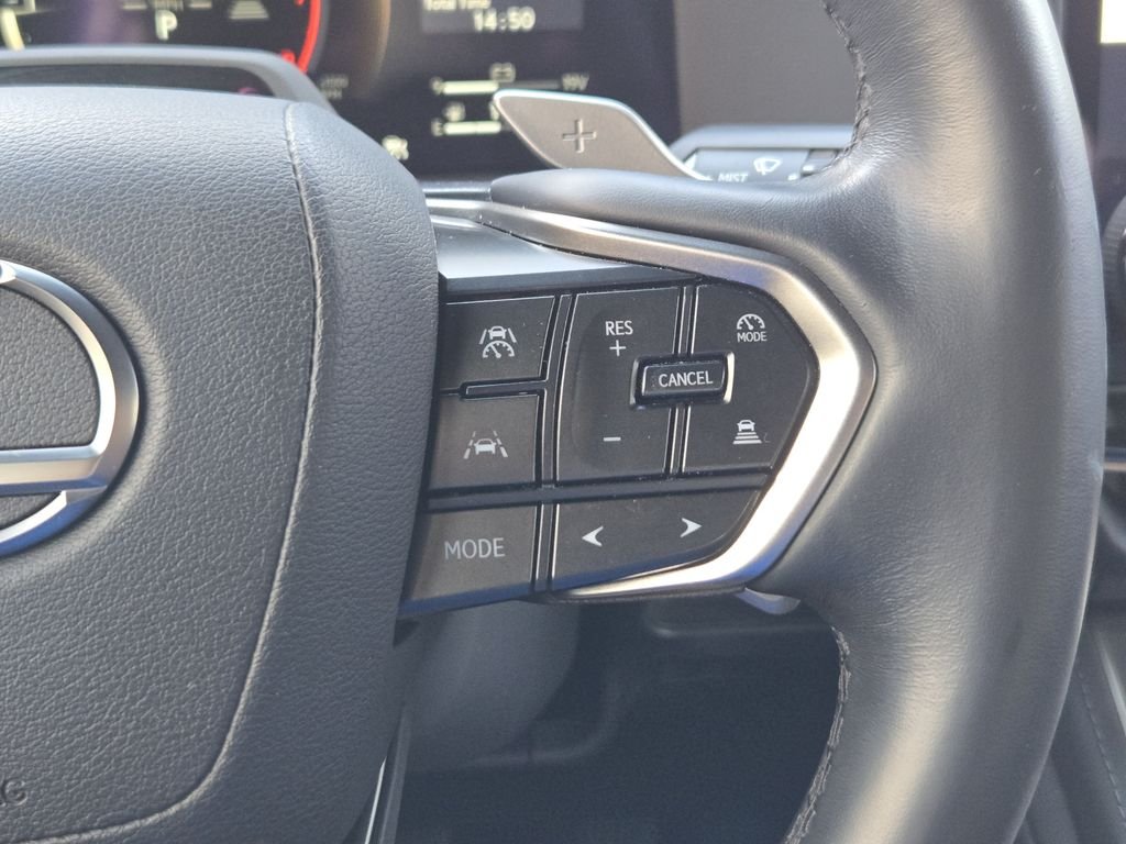 Used 2024  Lexus 550 Luxury+ image 29