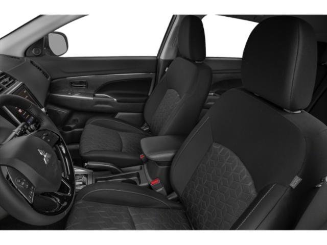 Used 2023  Mitsubishi  image 9