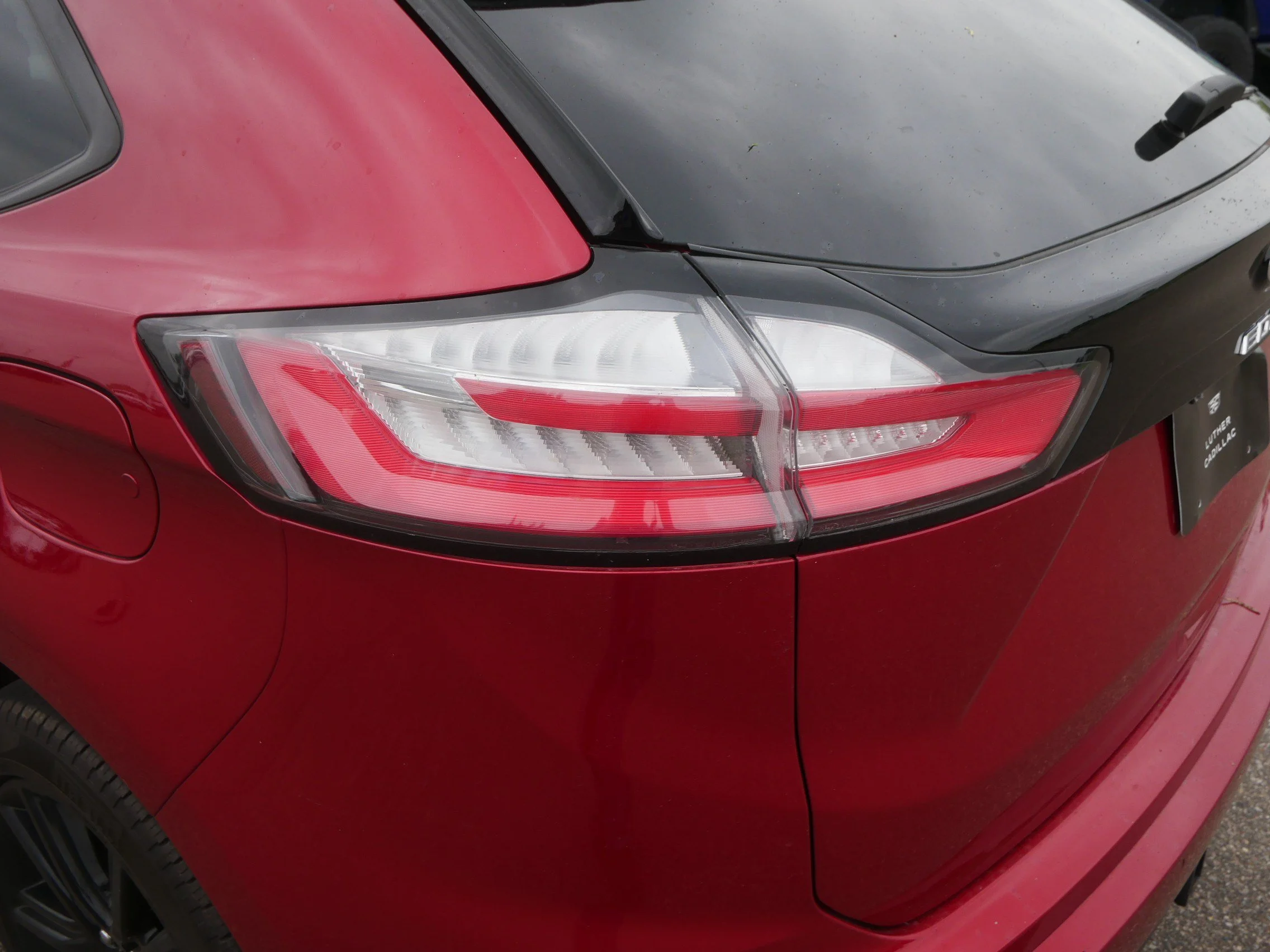 Used 2024 Rapid Red Metallic Tinted Clearcoat Ford SEL image 20