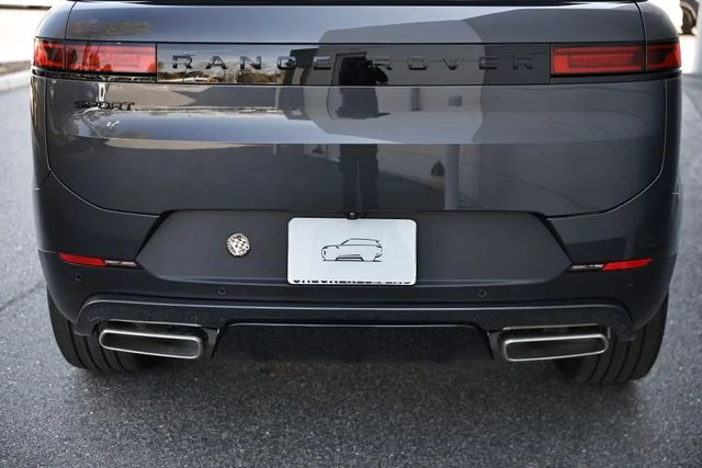 New 2026  Land Rover SE image 12