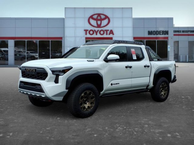 2026 Toyota Tacoma i-FORCE MAX Trailhunter