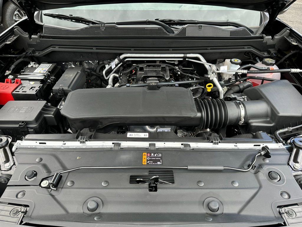 2026 GMC Canyon AT4 - Photo 10